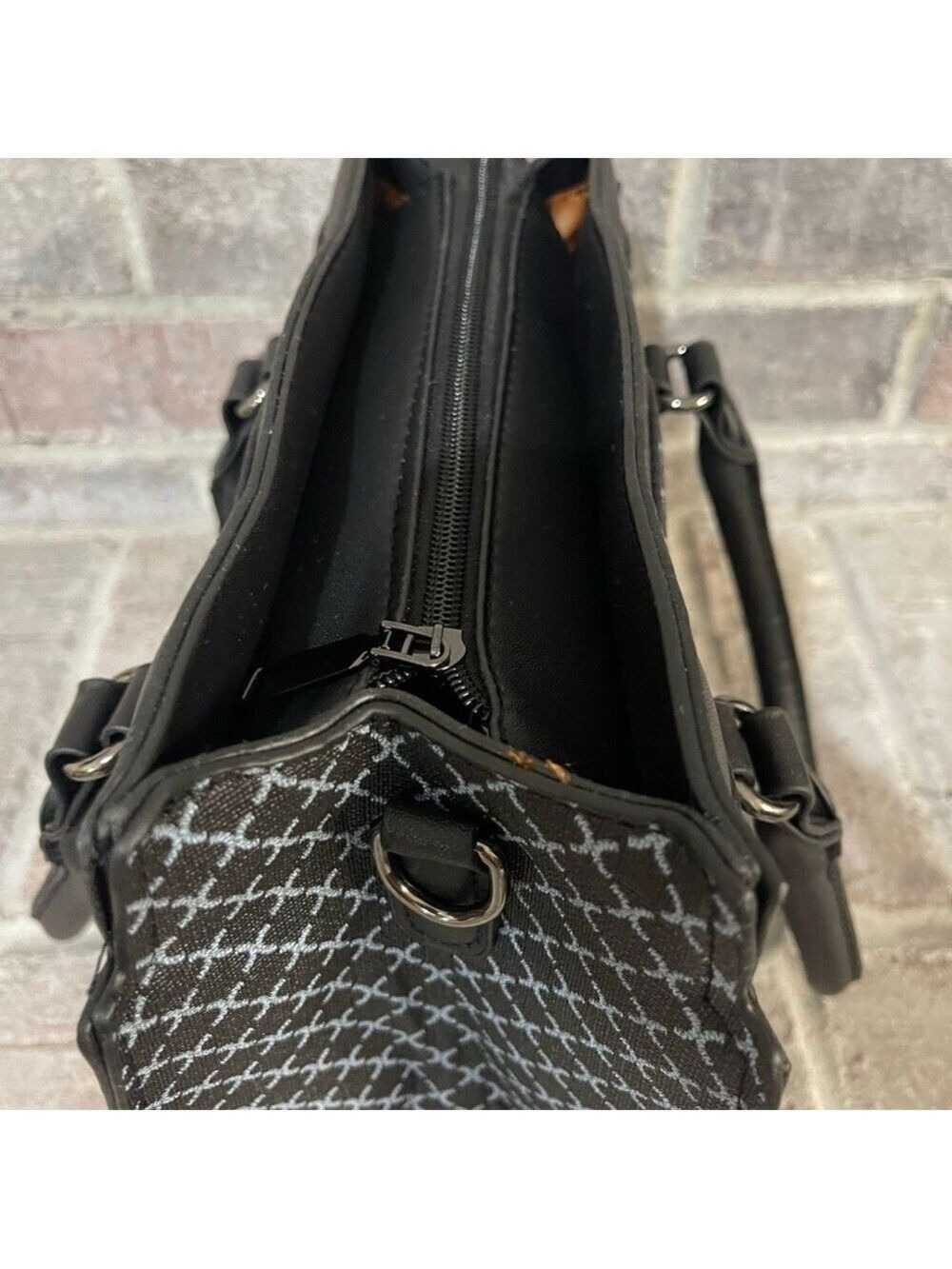 Elegant Black/Blue Patterned Handbag Set - Picture 7 of 17
